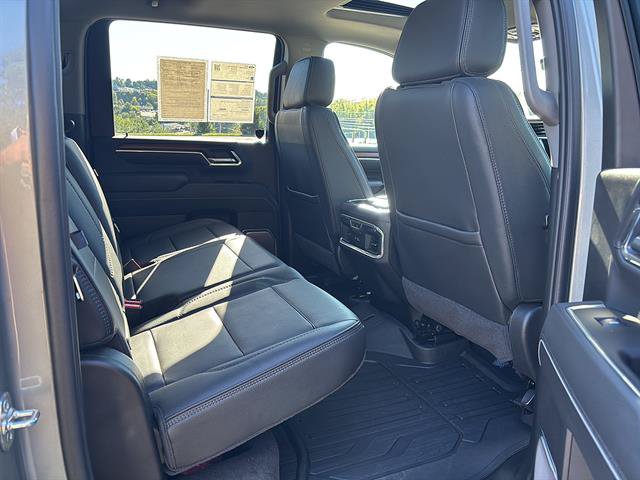 Used 2025 GMC Sierra 2500 Denali w/ Denali Reserve Package AWD/4WD image 19
