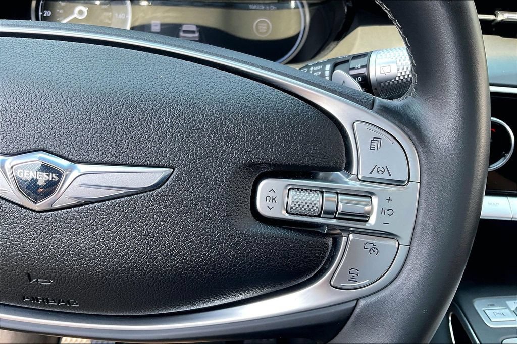 Used 2025 Genesis GV70 2.5T AWD/4WD image 18