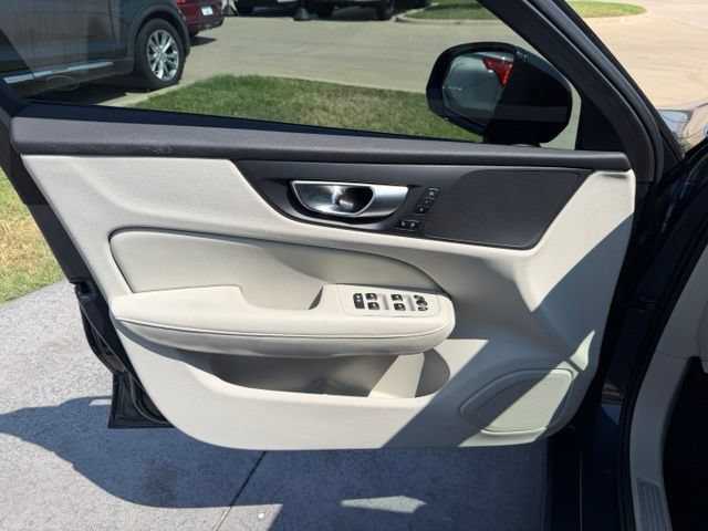 Used 2024 Volvo S60 B5 Plus AWD/4WD image 8