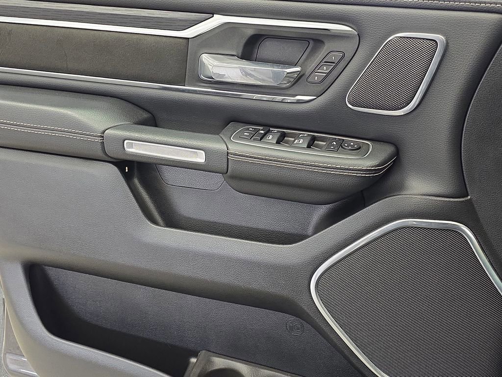 Used 2023 RAM 1500 Laramie image 27