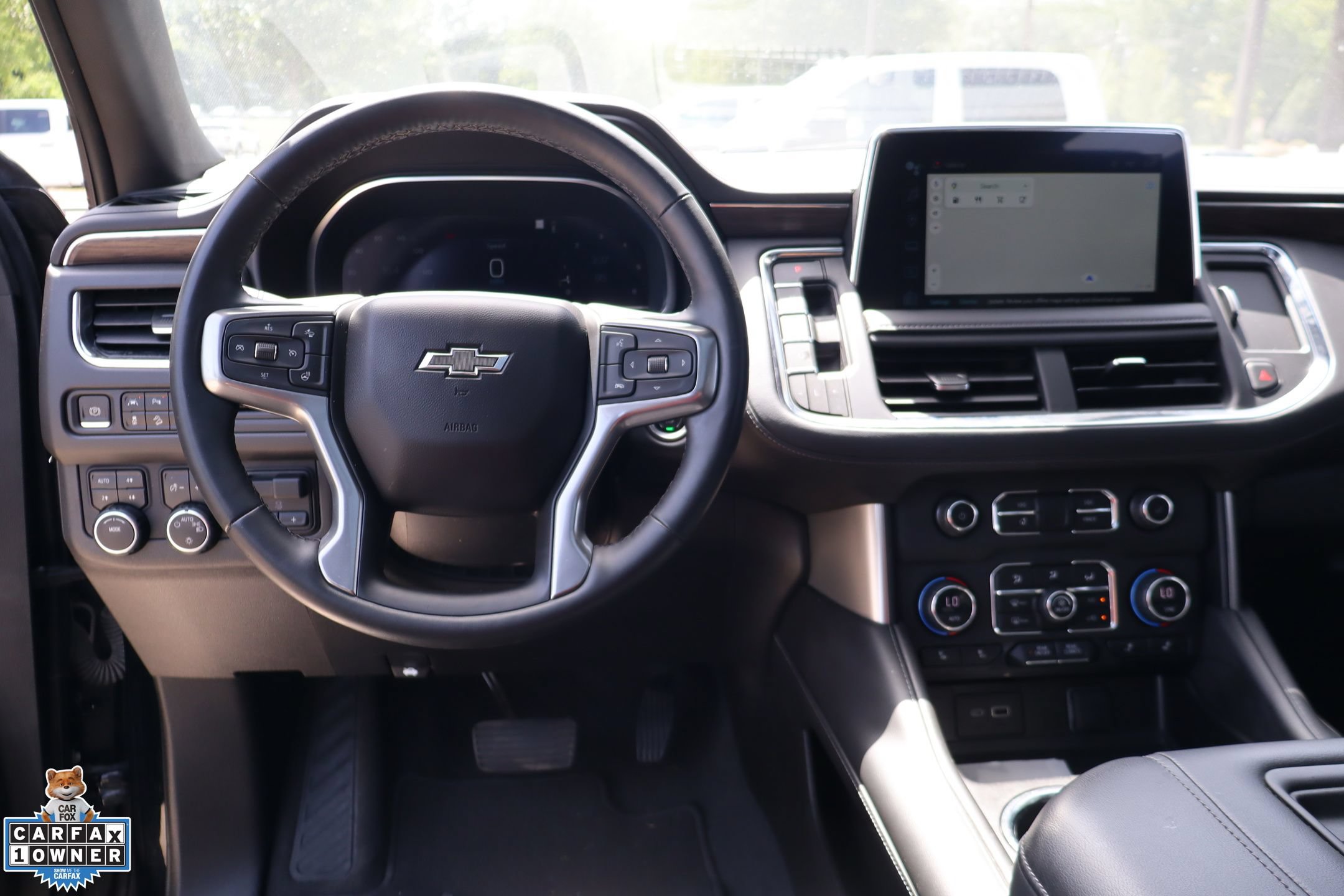 Used 2023 Chevrolet Tahoe Z71 w/ Luxury Package AWD/4WD image 17