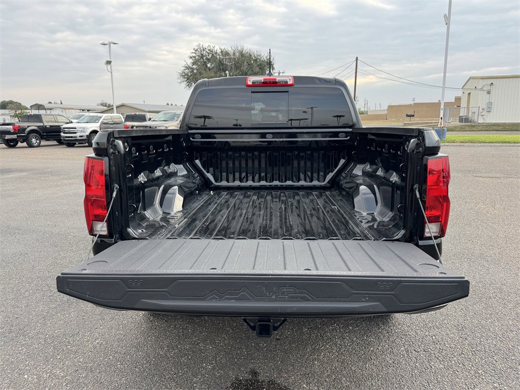 Used 2026 Chevrolet Colorado W/T w/ WT Custom Package image 5