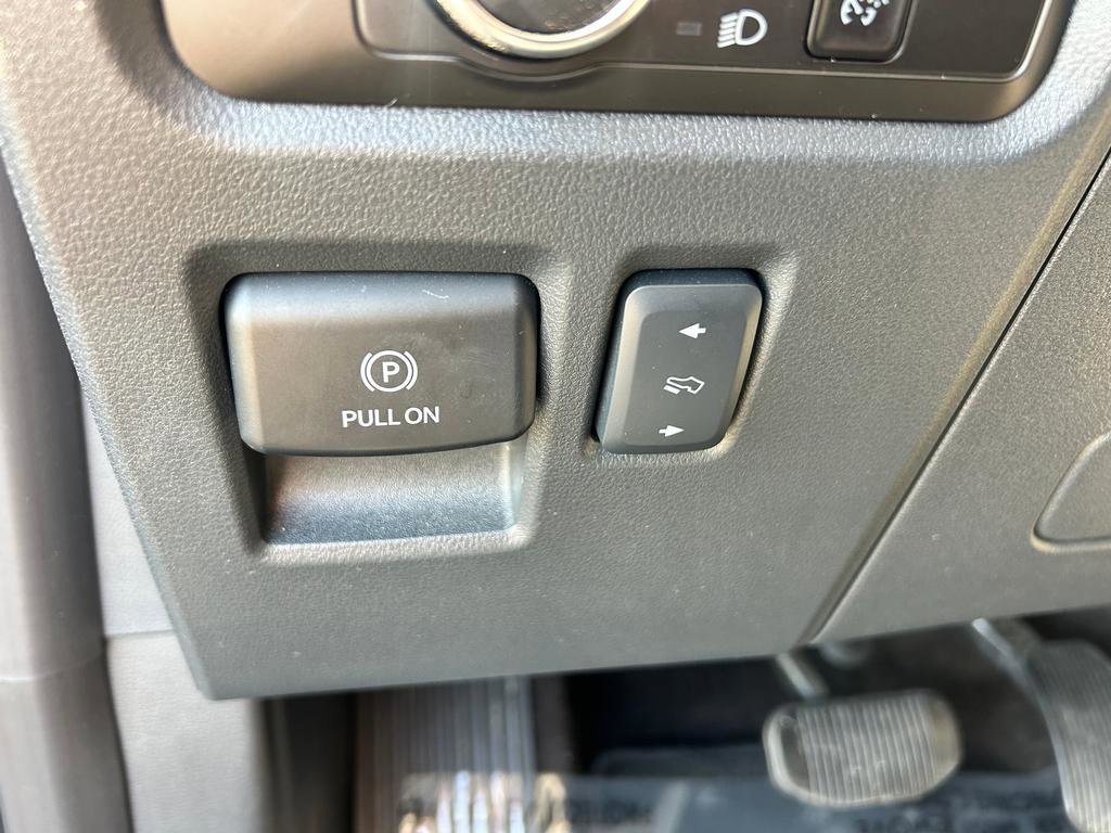 Certified 2023 Ford Expedition XLT image 23