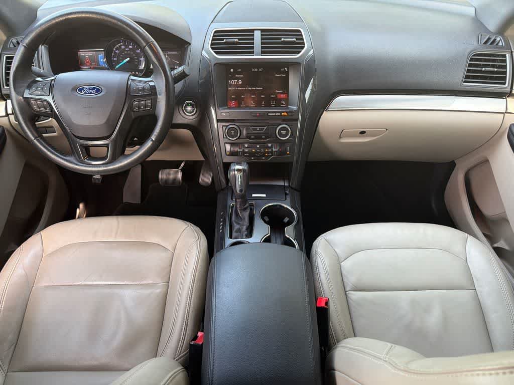 Certified 2018 Ford Explorer XLT w/ Equipment Group 202A FWD image 20