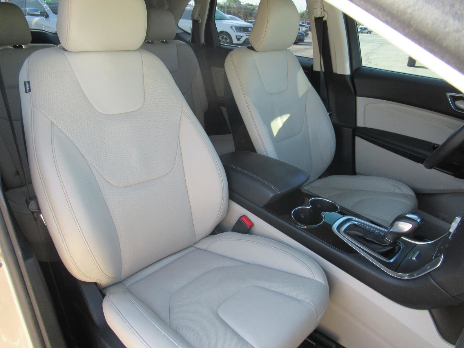 Certified 2017 Ford Edge Titanium w/ Equipment Group 301A image 9