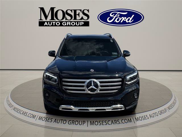 Used 2025 Mercedes-Benz GLB 250 4MATIC image 2