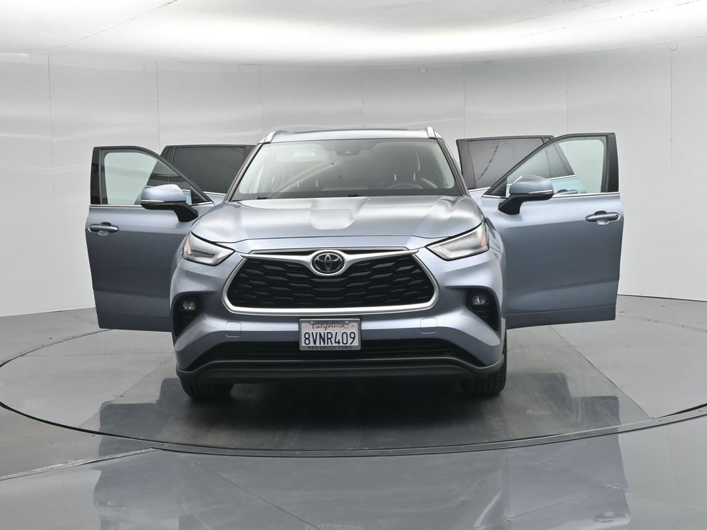 Used 2021 Toyota Highlander XLE image 55