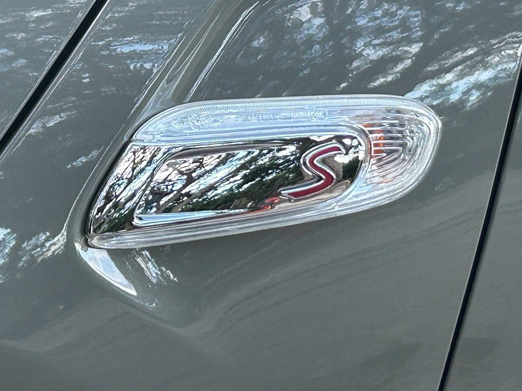 Used 2020 MINI Cooper S w/ Premium Package FWD image 18