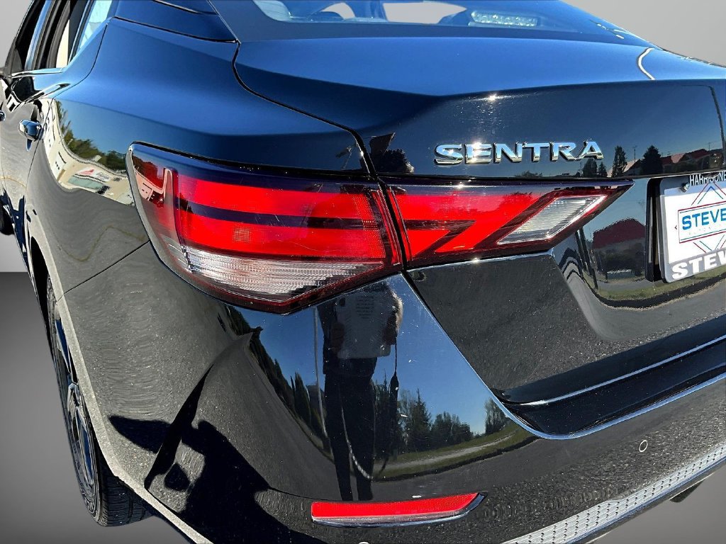 Used 2024 Nissan Sentra SV FWD image 26