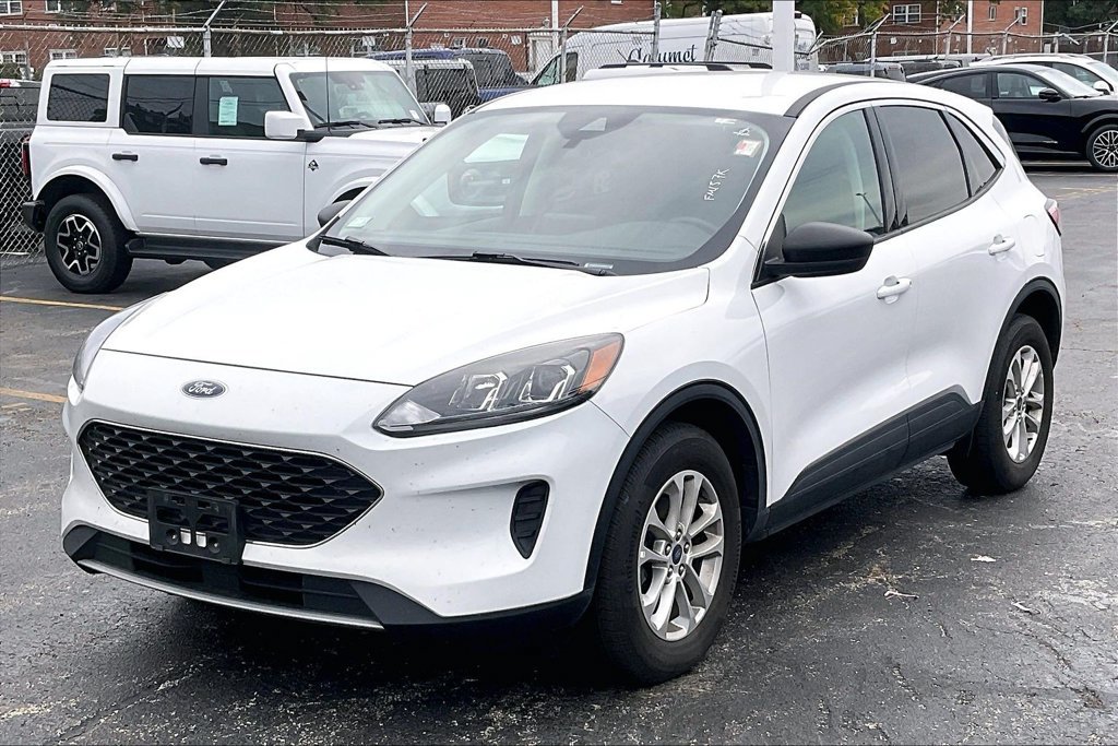Certified 2022 Ford Escape SE w/ Cold Weather Package AWD/4WD image 11