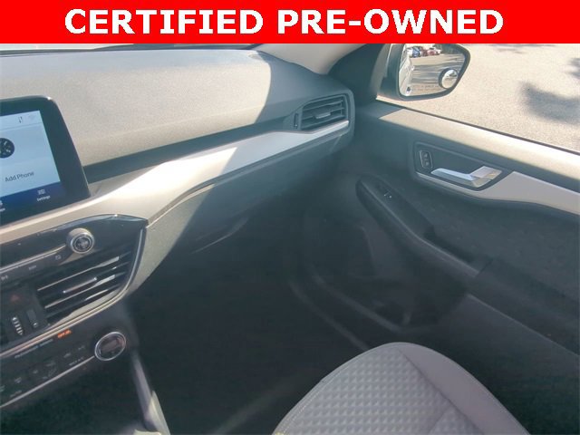 Certified 2020 Ford Escape SE image 18