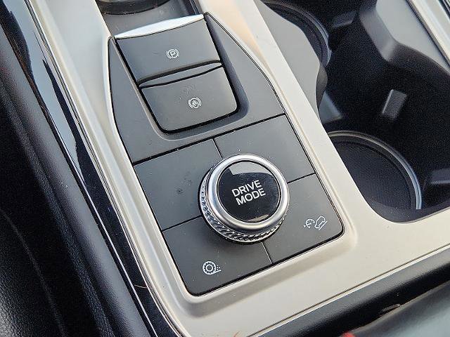 Certified 2022 Ford Explorer ST-Line w/ Class IV Trailer Tow Package image 26