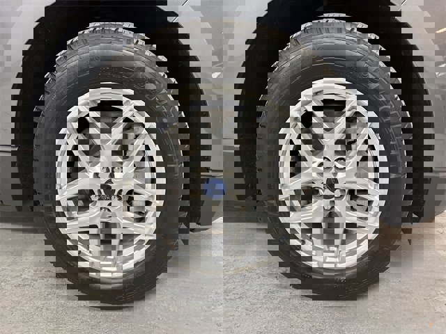 Certified 2022 Ford Edge SEL w/ Convenience Package image 2