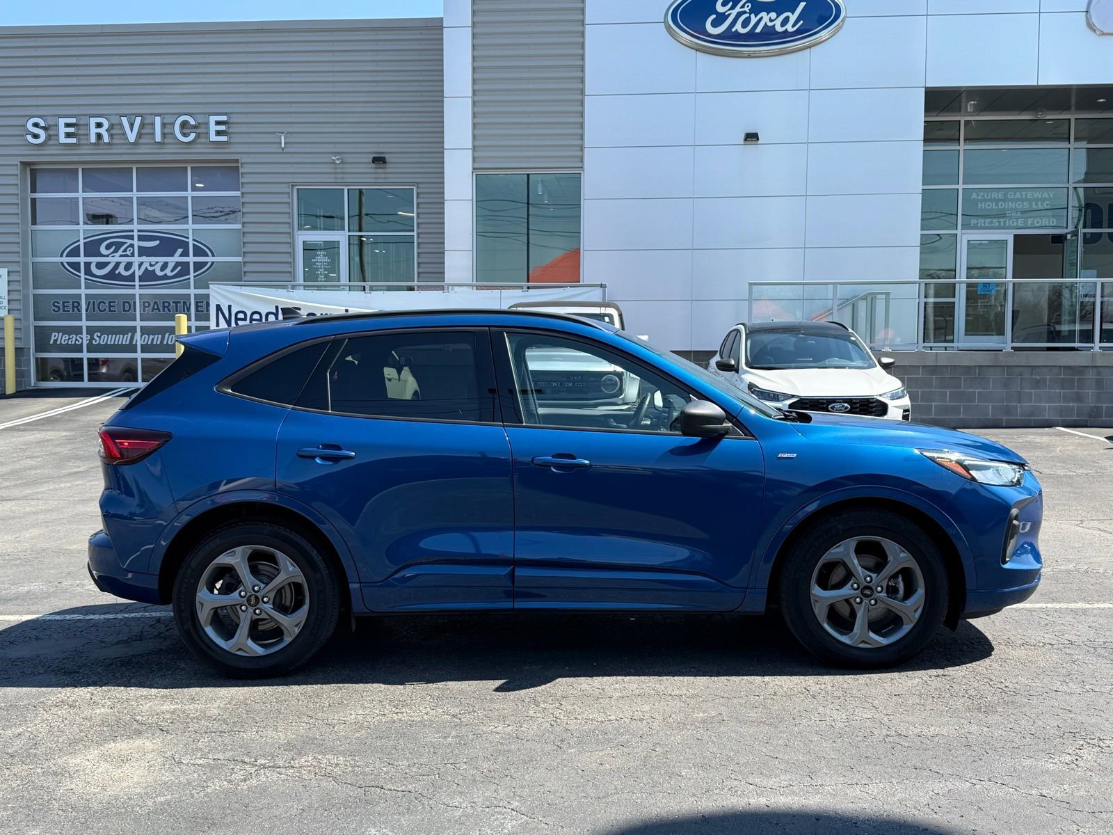 Certified 2023 Ford Escape ST-Line w/ Tech Pack #1 FWD image 13