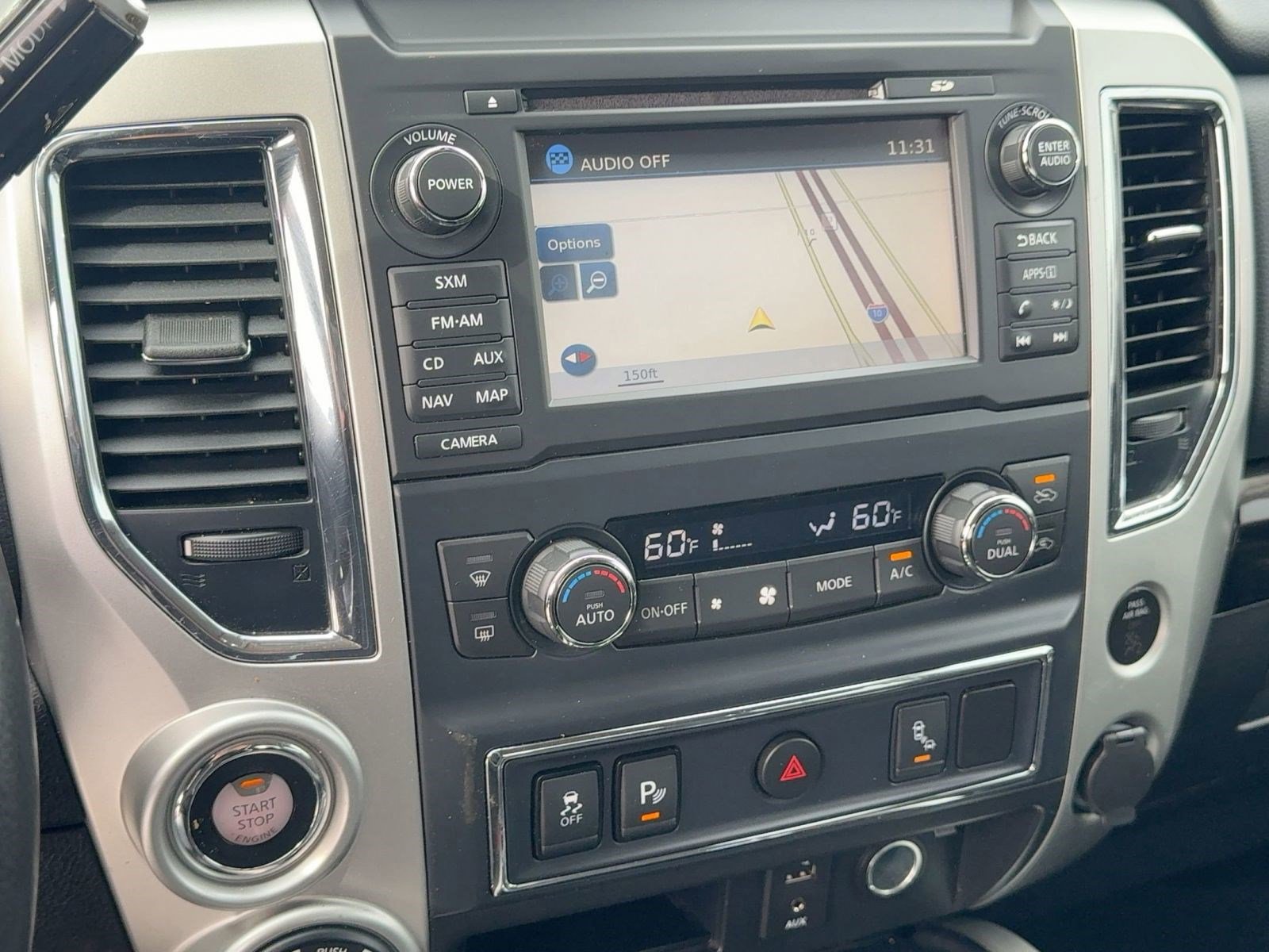 Used 2018 Nissan Titan SV w/ SV Convenience Package image 24