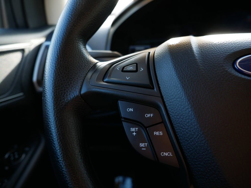 Certified 2022 Ford Edge SE w/ Black Appearance Package image 18