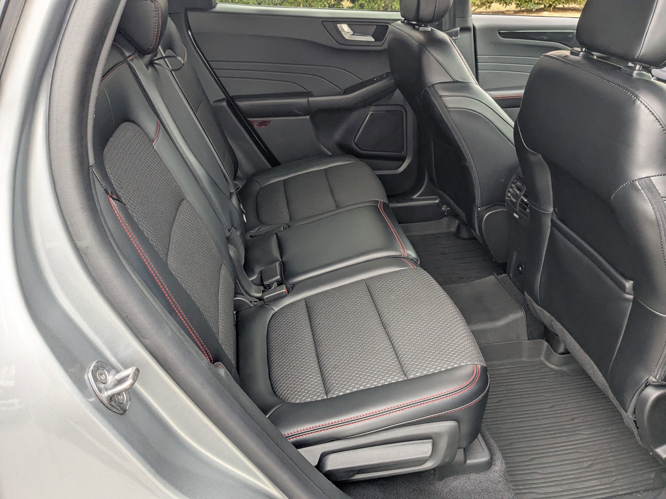 Certified 2023 Ford Escape ST-Line Select w/ Tech Pack #2 image 34