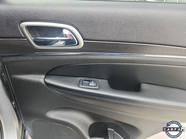 Used 2018 Jeep Grand Cherokee Limited image 31