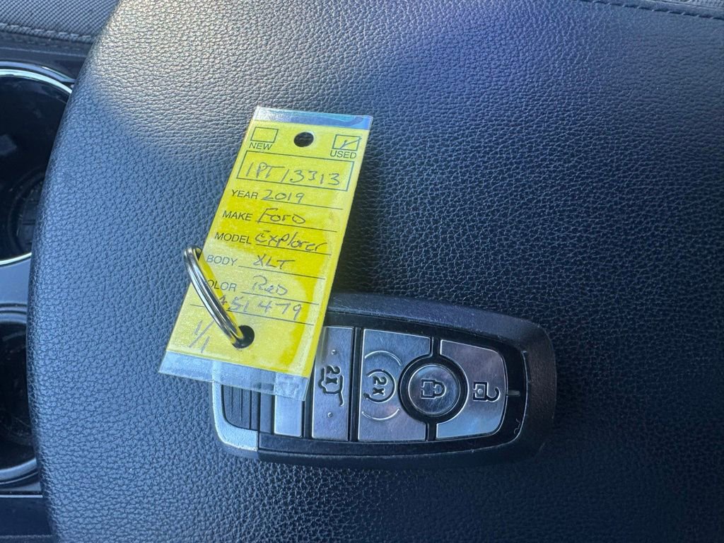 Certified 2019 Ford Explorer XLT w/ Equipment Group 201A FWD image 23