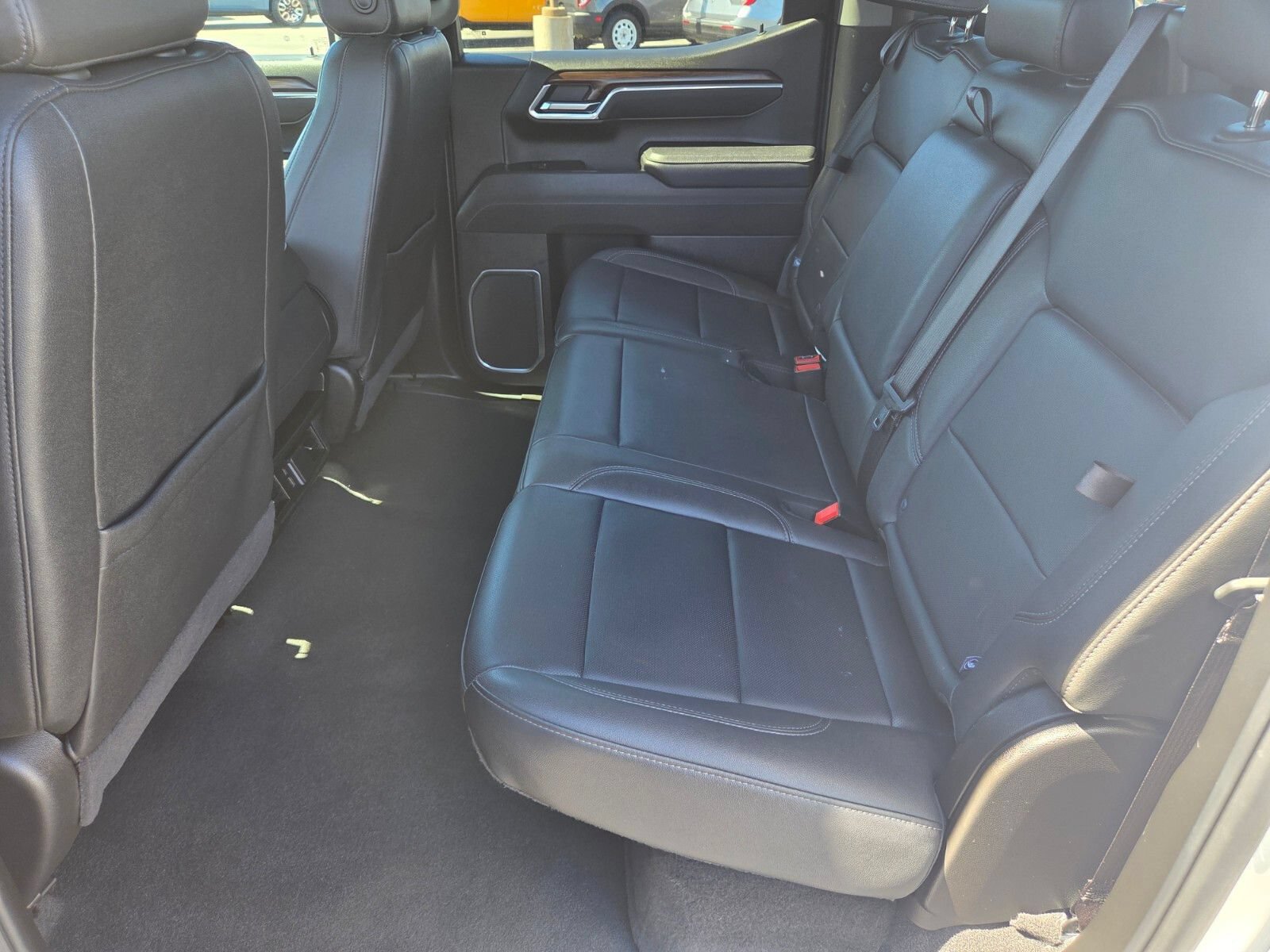 Used 2025 GMC Sierra 1500 SLT RWD image 11