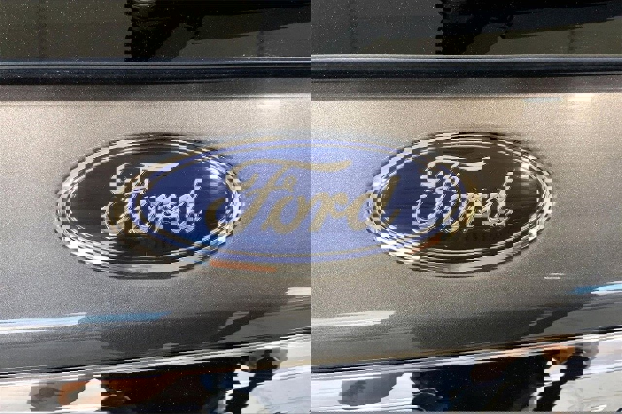 Certified 2024 Ford Explorer XLT w/ Equipment Group 202A image 7