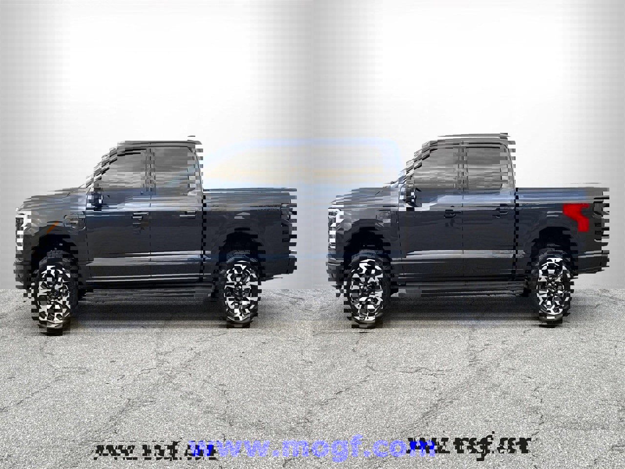 Certified 2022 Ford F150 Lightning Platinum image 4