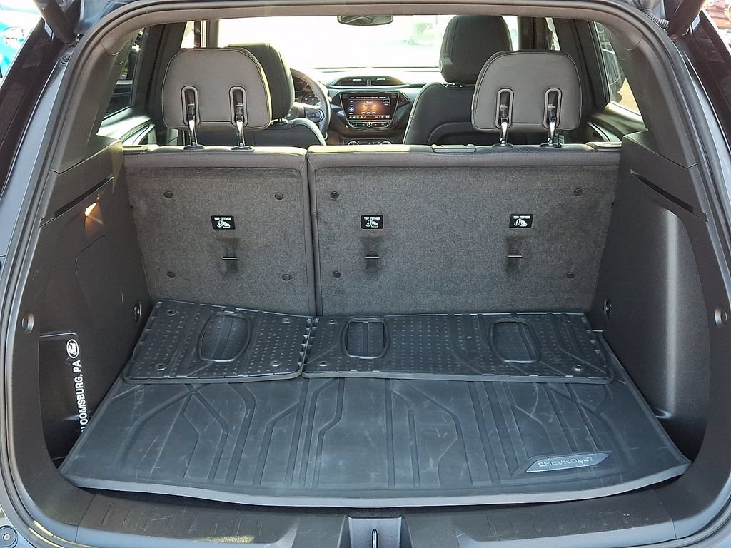 Used 2022 Chevrolet TrailBlazer RS w/ Sun and Liftgate Package AWD/4WD image 30