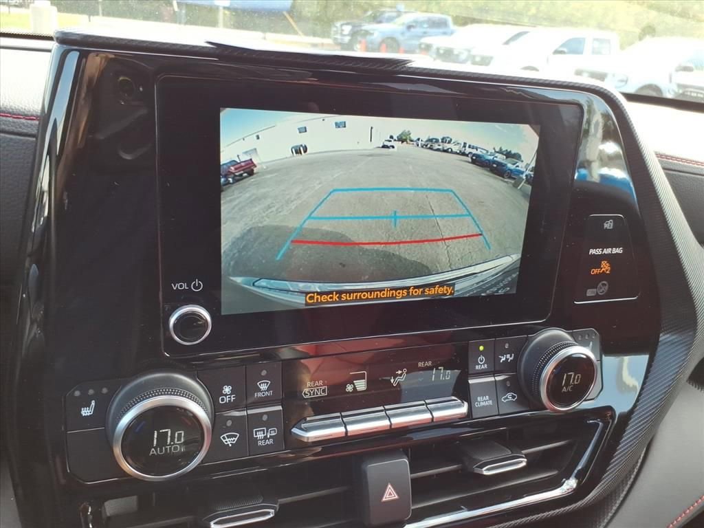 Used 2023 Toyota Highlander XSE image 18