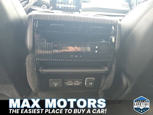 Used 2024 Jeep Wagoneer Series II w/ Flexible Seating Group image 28