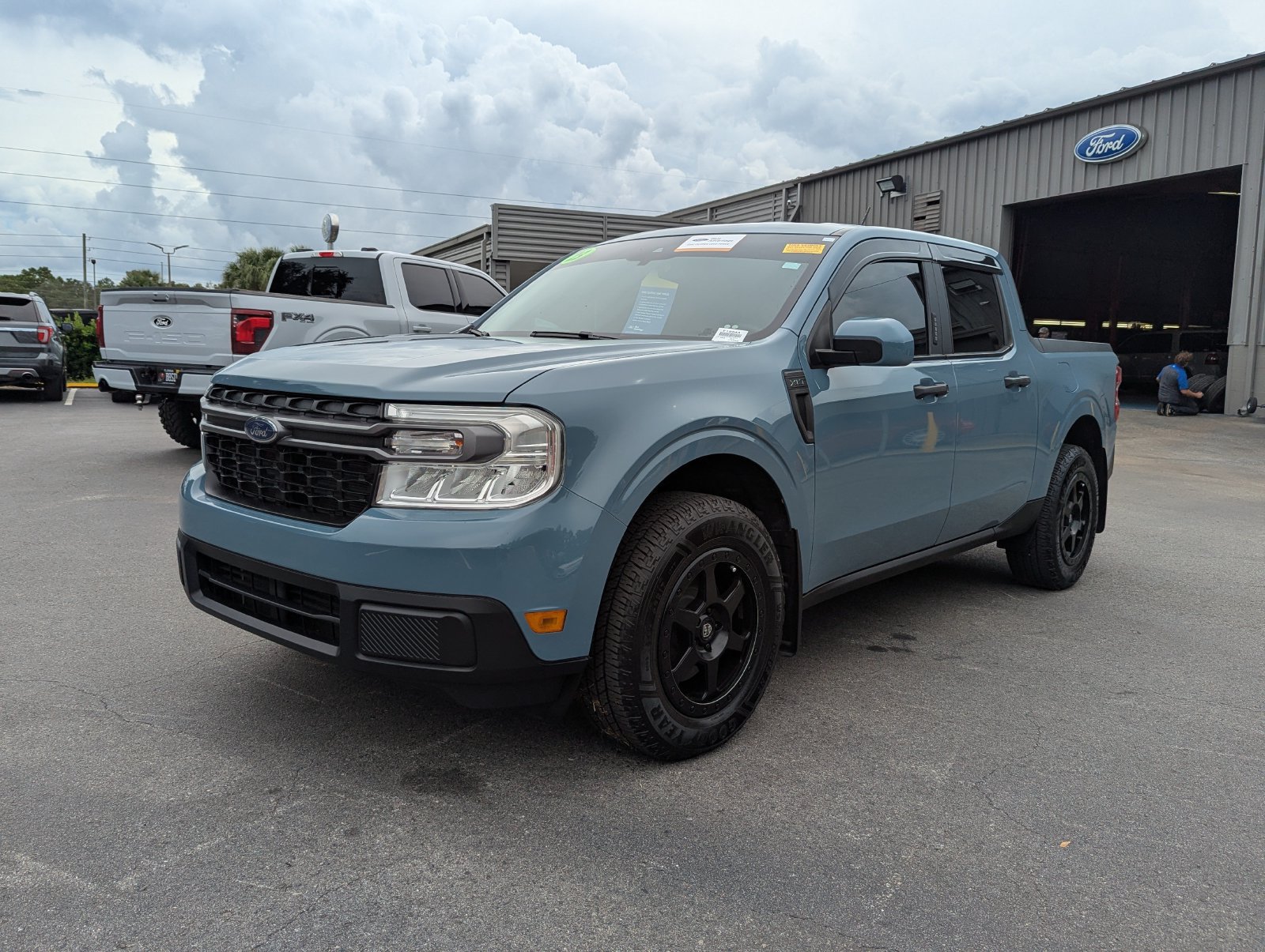 Certified 2023 Ford Maverick XLT w/ XLT Luxury Package FWD image 9