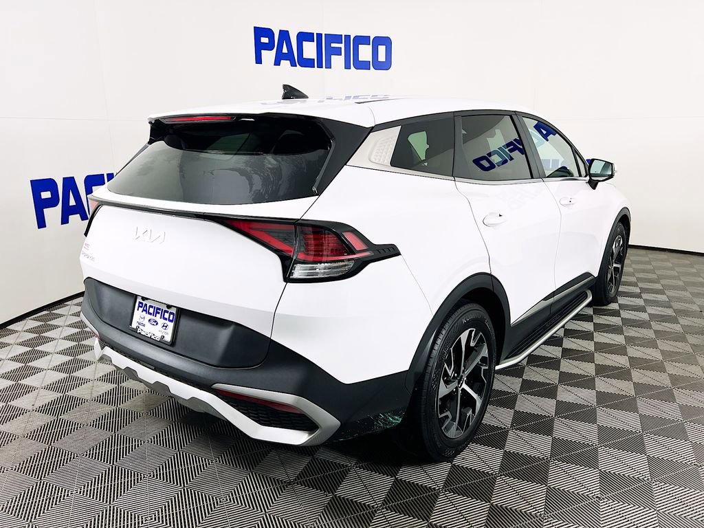 Used 2023 Kia Sportage EX image 9