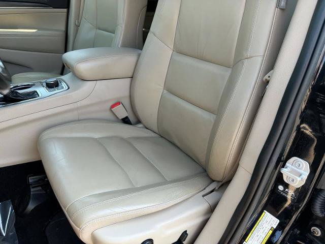 Used 2021 Jeep Grand Cherokee Limited w/ Premium Lighting Group AWD/4WD image 17