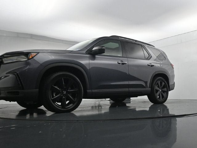 Used 2025 Honda Pilot Black Edition image 37