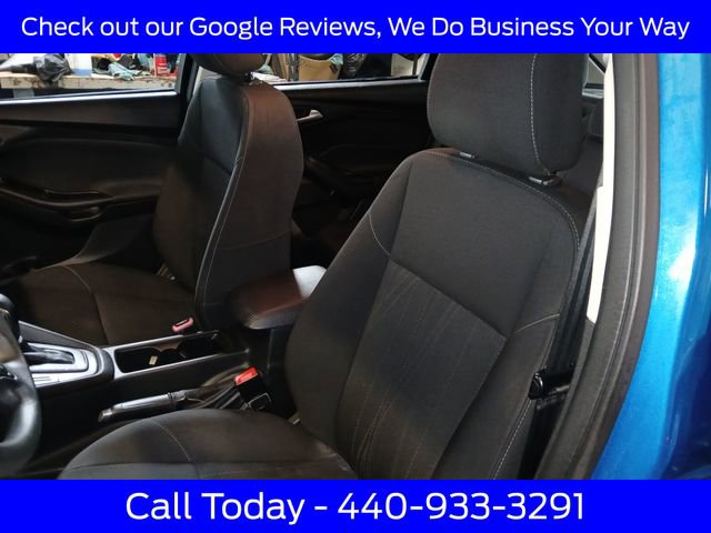 Certified 2017 Ford Focus SE FWD image 20