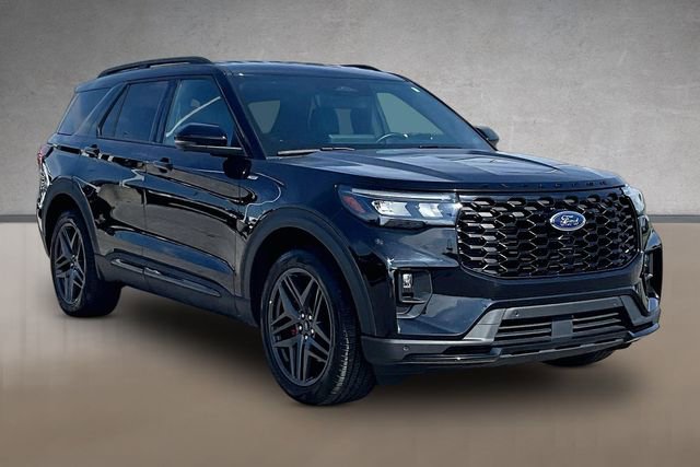 Certified 2025 Ford Explorer ST-Line w/ ST-Line Street Pack AWD/4WD image 8