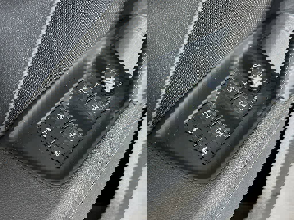 Used 2023 Audi A3 2.0T Premium image 29