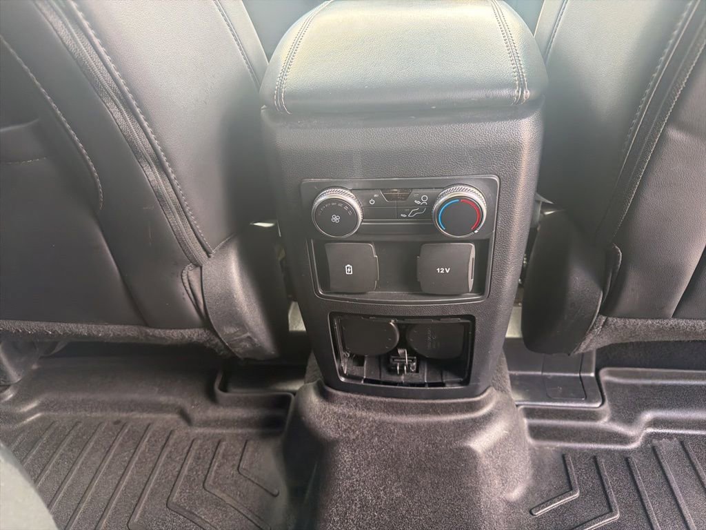 Certified 2022 Ford Explorer XLT w/ Equipment Group 202A AWD/4WD image 41