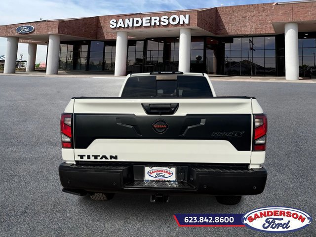 Used 2021 Nissan Titan PRO-4X w/ Pro-4x Convenience Package image 4