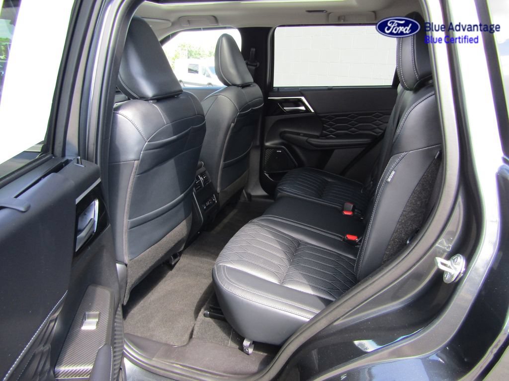 Used 2025 Mitsubishi Outlander SEL AWD/4WD image 34