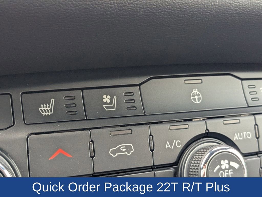 Used 2025 Dodge Durango R/T AWD/4WD image 26