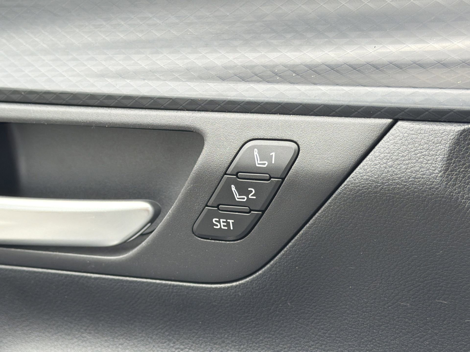 Used 2024 Toyota Grand Highlander AWD Hybrid image 14