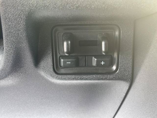 Certified 2025 Ford Expedition Max Active AWD/4WD image 17