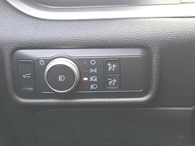 Certified 2020 Ford Explorer XLT w/ Equipment Group 202A AWD/4WD image 28