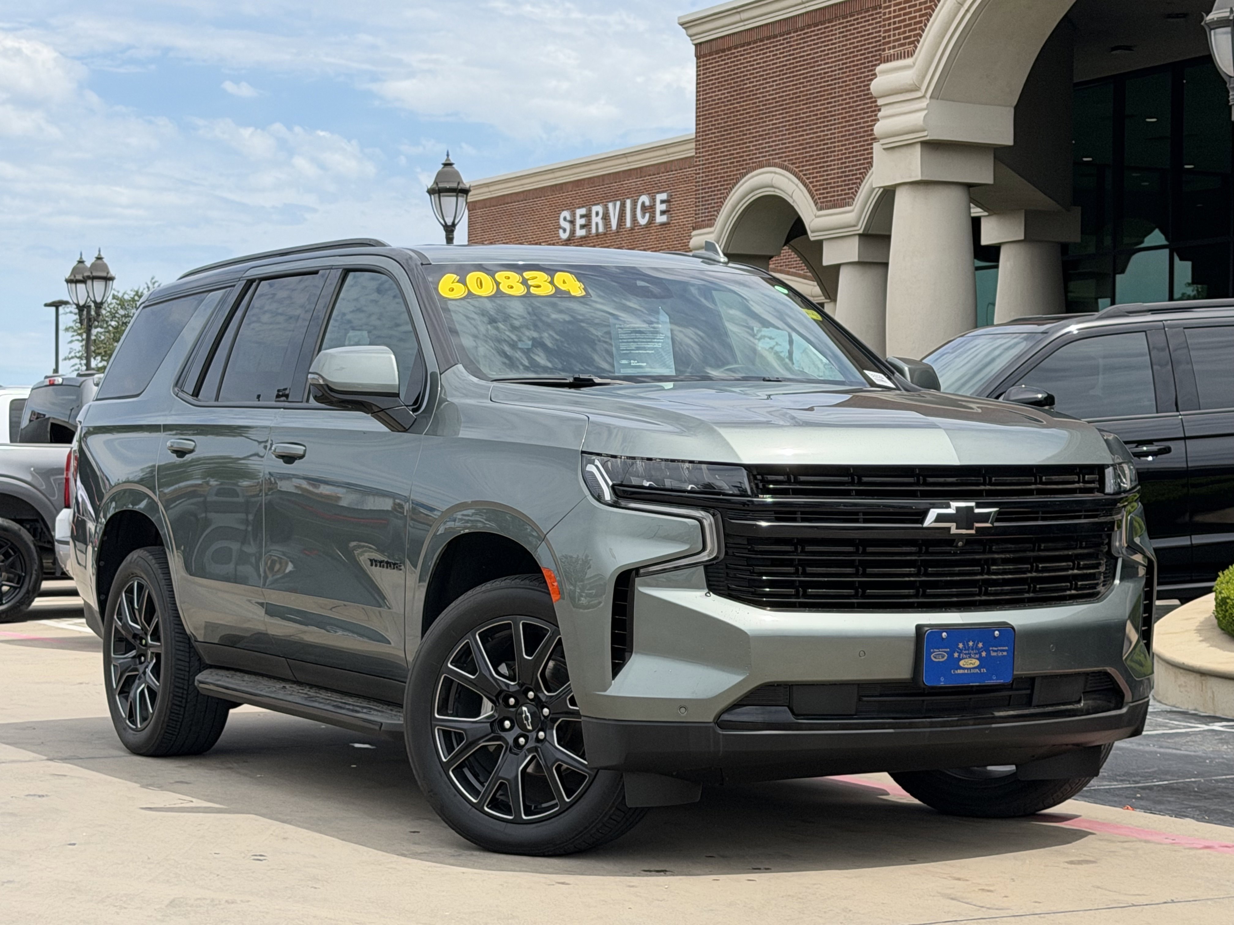 Used 2024 Chevrolet Tahoe RST w/ Luxury Package AWD/4WD image 1