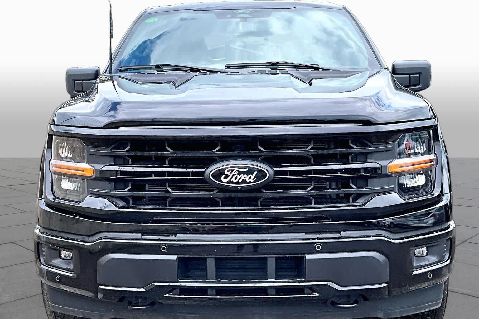 Certified 2025 Ford F150 XLT w/ Equipment Group 302A MID AWD/4WD image 4
