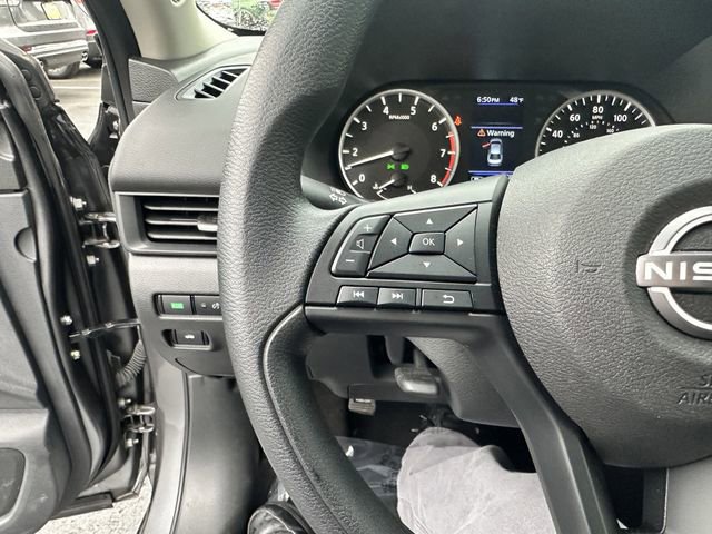 Used 2025 Nissan Sentra S FWD image 28