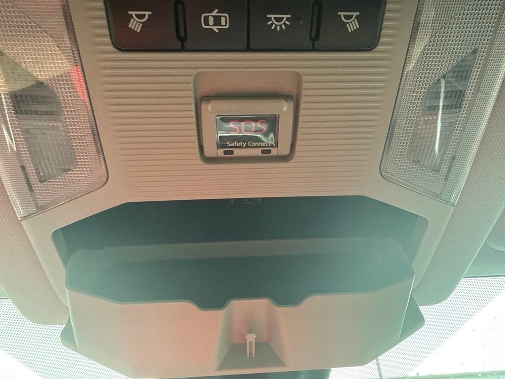 Used 2019 Toyota RAV4 LE w/ All Weather Liner Package AWD/4WD image 30