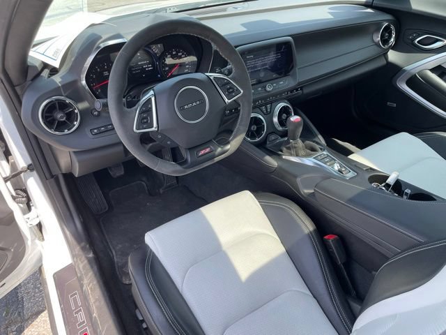 Used 2023 Chevrolet Camaro SS RWD image 8