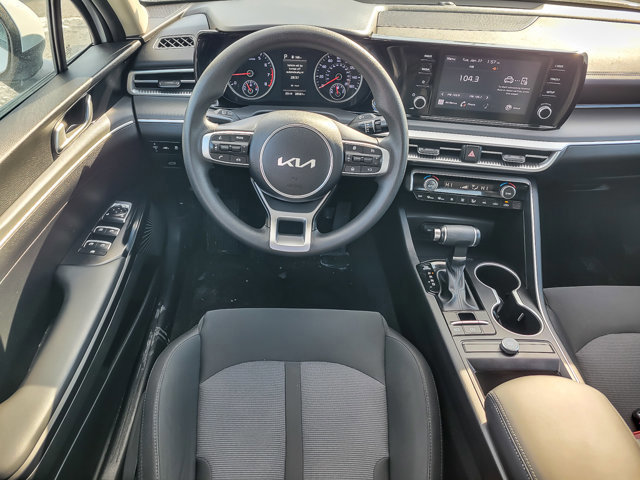 Used 2023 Kia K5 LXS image 11