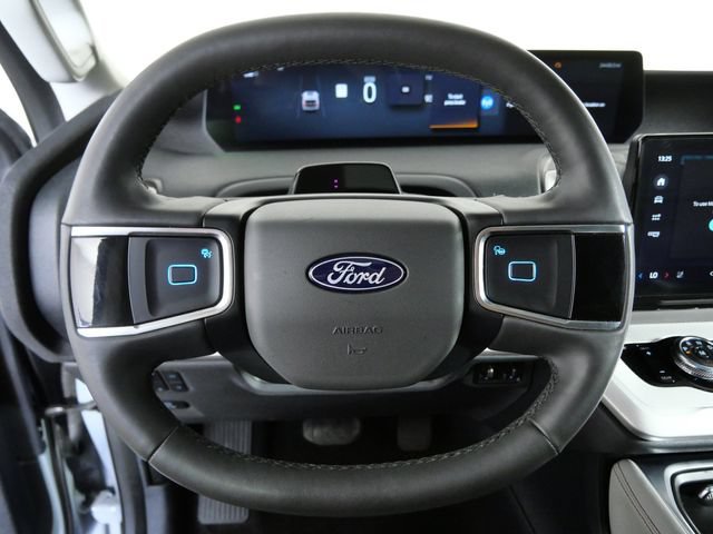 Certified 2025 Ford Expedition Active AWD/4WD image 22